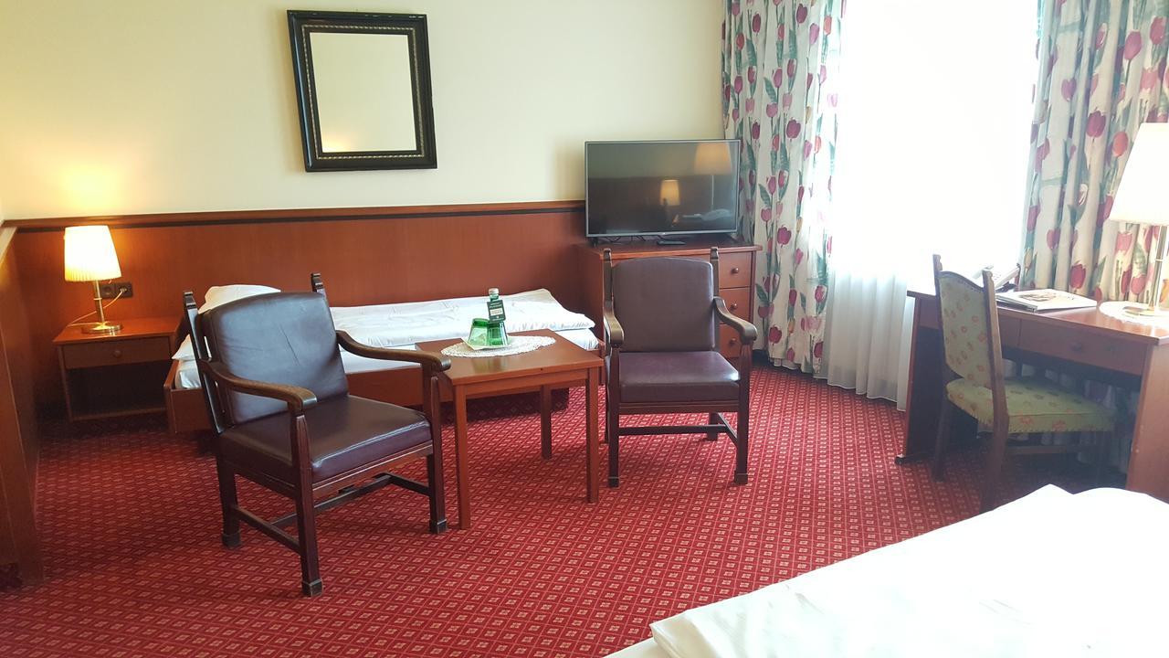 Landhotel Jagdhof 건트램스돌프 외부 사진